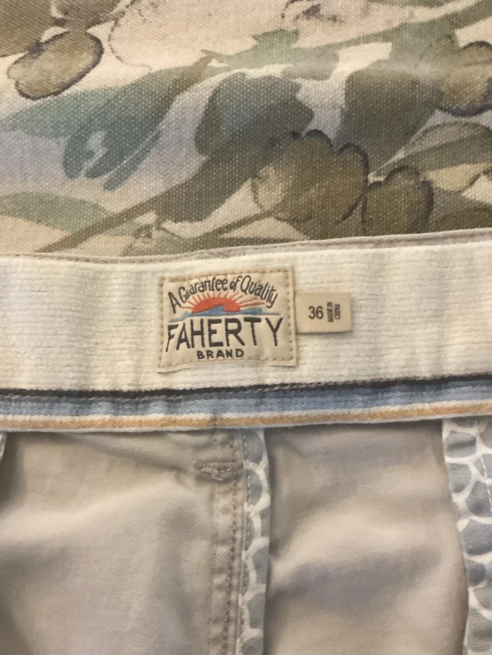 Faherty Light Beige Flat-Front Men's Shorts 36